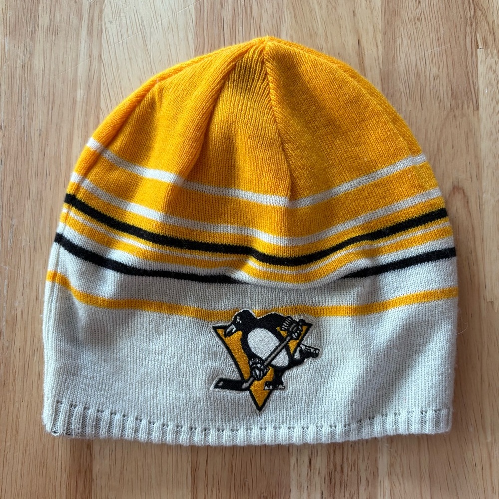 Pittsburgh Penguins CCM Knit Beanie Hat Cap Reversible Hockey NHL‎ Logo Lemieux